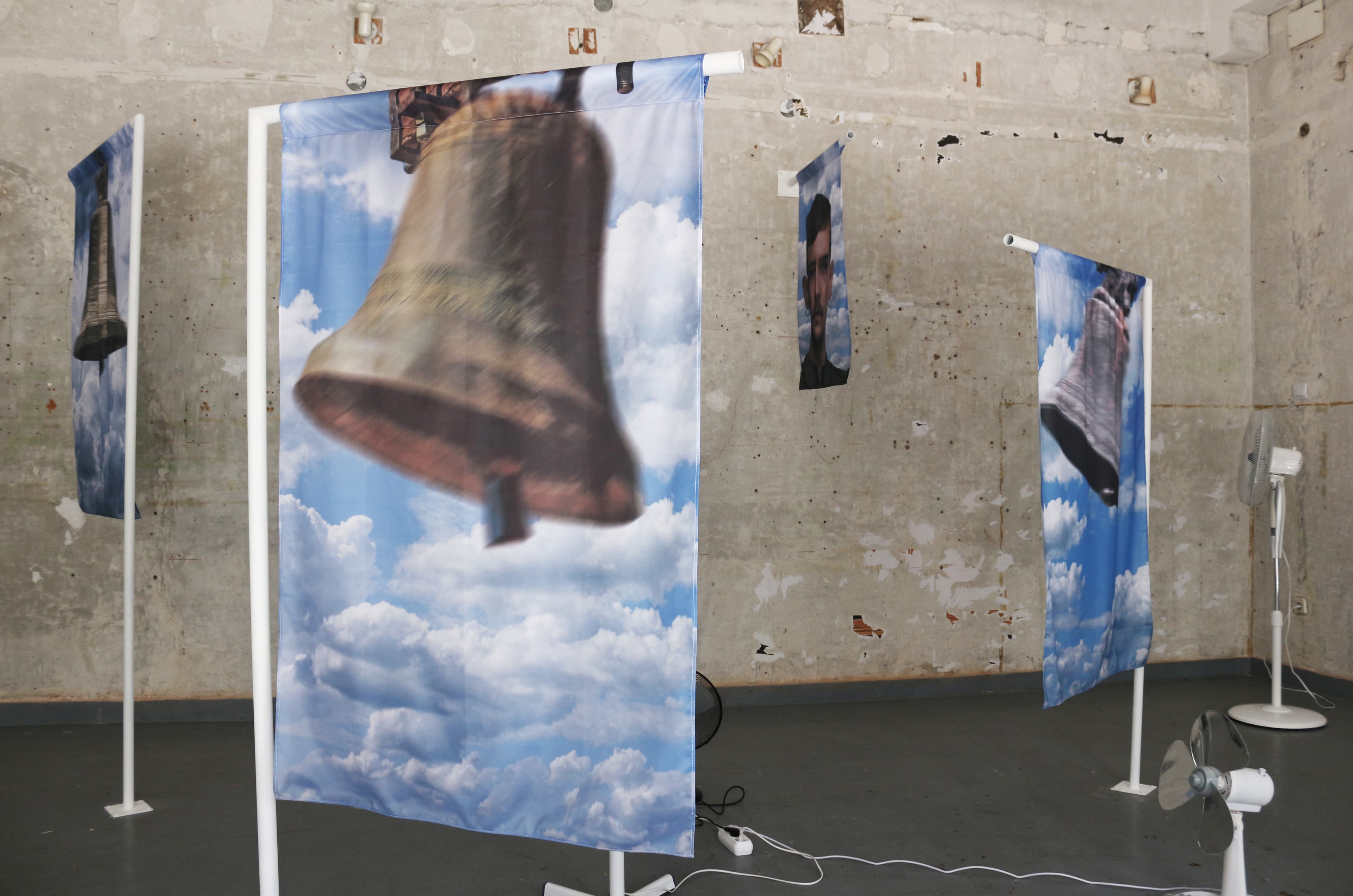 Senzații ieftine/Cheap thrills 2020, exhibition view by Matei Dumitriu